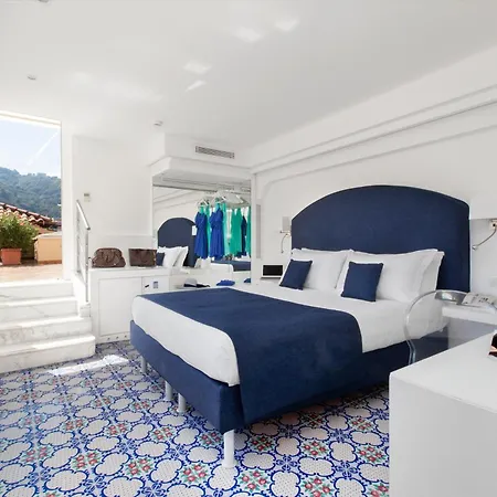 Antiche Mura Hotel 4*