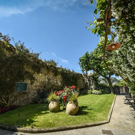 Antiche Mura Hotel 4*