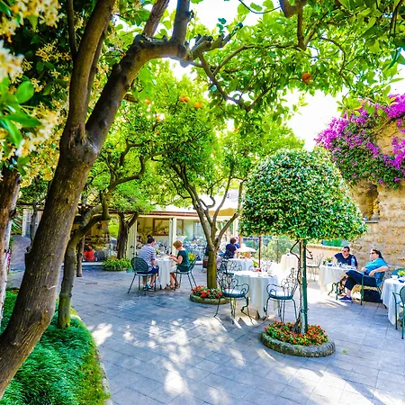 Antiche Mura 4*