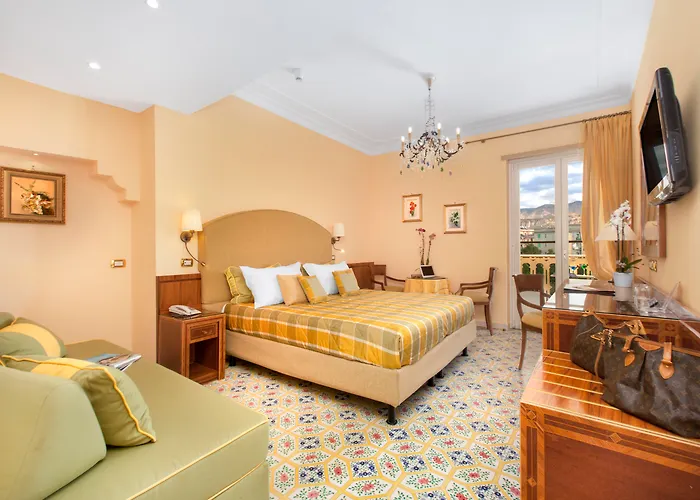 アンティケ ムラ ホテル 4*