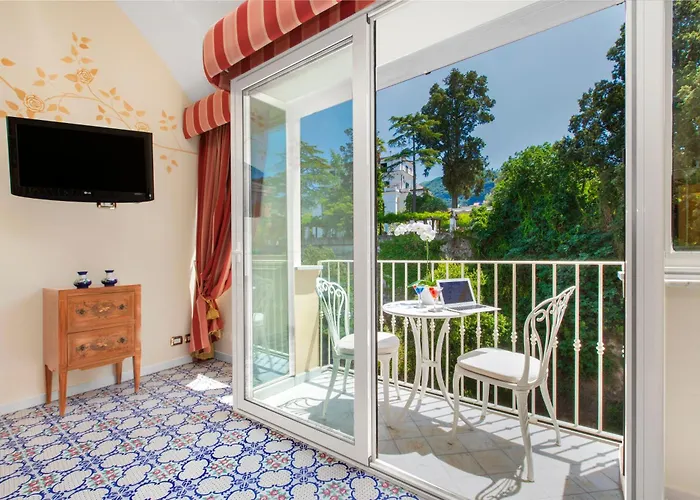 アンティケ ムラ ホテル 4*