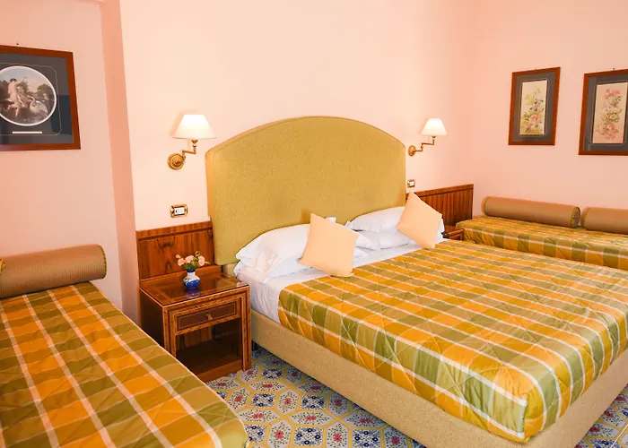 ホテル アンティケ ムラ ソレント