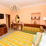Antiche Mura 4*
