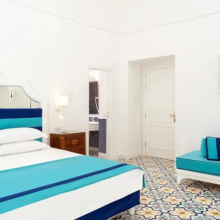 Hotell Antiche Mura 4*